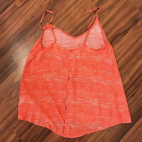 Old Navy open back tank - Picture 2 of 2